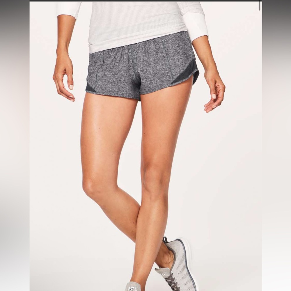 Lululemon Hotty Hot Short II